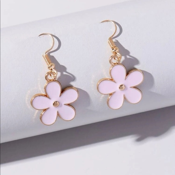 SHEIN - Pink and Gold Dangly Flower Earrings - Picture 2 of 5